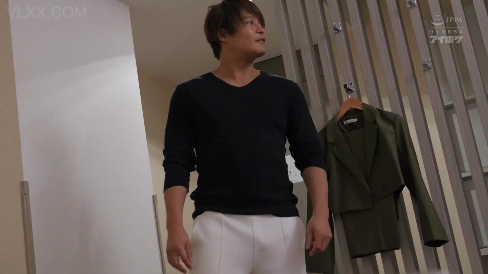 Clip Hot Em Gái Dễ Thương Bị Đụ Từ Phía Sau Rên Như Điên